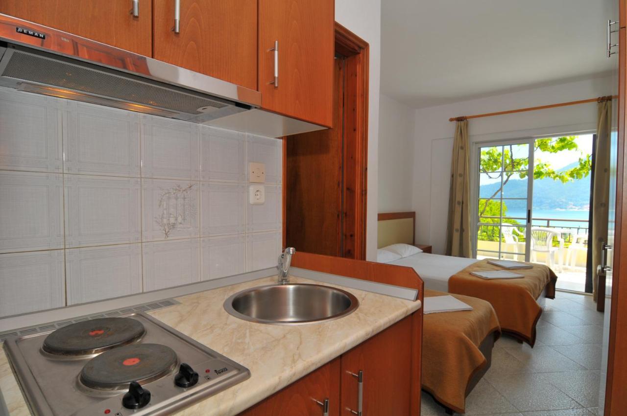 Hotel Emerald Chrysi Ammoudia Exterior photo
